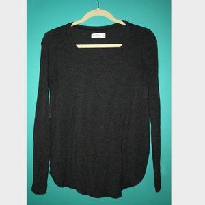 Abercrombie & Fitch Gray Long Sleeve Tee